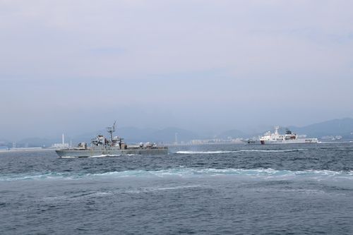 동해해경청·해군 1함대, 합동훈련[동해지방해양경찰청 제공. 재판매 및 DB 금지]