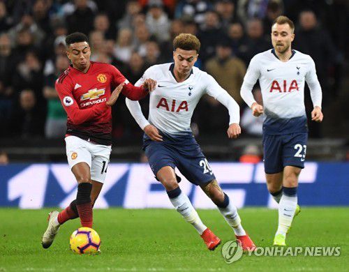 맨유 시절 토트넘과 맞붙은 제시 린가드(맨왼쪽)[EPA=연합뉴스 자료사진]