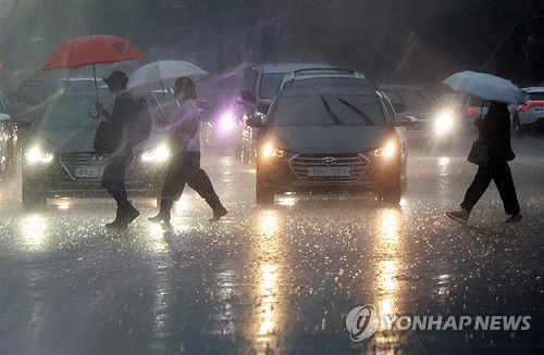 집중호우 안전집중(서울=연합뉴스) 한상균 기자