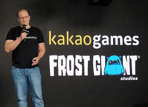 '스톰게이트' 기자 간담회(서울=연합뉴스) 김주환 기자 = 팀 모튼 프로스트 자이언트 스튜디오 대표가 18일 서울 강남구에서 열린 실시간 전략(RTS) 게임 '스톰게이트' 기자 간담회에서 인사말하고 있다. 2024.6.18 jujuk@yna.co.kr