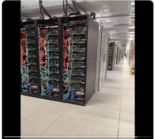 일론 머스크 테슬라 CEO가 공개한 테슬라 본사의 AI 훈련용 슈퍼컴퓨터 시설 내부[일론 머스크 X 게시 영상 캡처. 재판매 및 DB 금지]