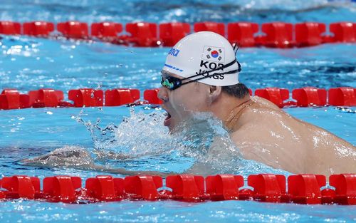 역영 펼치는 조기성(파리=연합뉴스) 공동취재단 = 장애인 수영 국가대표 조기성이 2일(한국시간) 프랑스 파리 라데팡스 수영장에서 열린 2024 파리 패럴림픽 수영 남자 개인혼영 150ｍ 스포츠등급 SM4 결선에서 역영을 펼치고 있다.