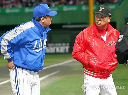 불펜투수의 중요성을 강조했던 선동열(왼쪽) 전 삼성 감독과 김성근 전 SK 감독[연합뉴스 자료사진]