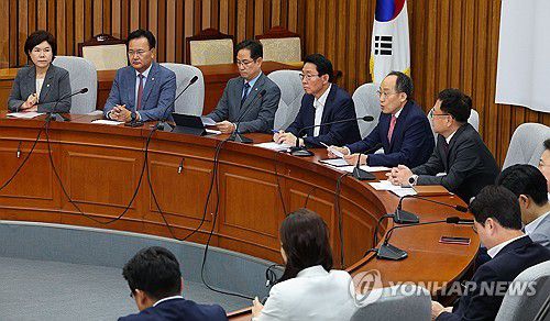 국민의힘 원내대책회의(서울=연합뉴스) 한종찬 기자 = 국민의힘 추경호 원내대표가 10일 오전 국회에서 열린 원내대책회의에서 발언하고 있다. 2024.9.10 saba@yna.co.kr