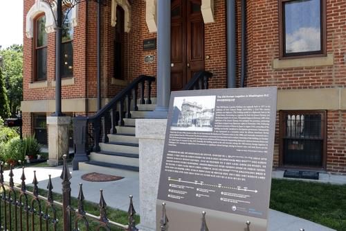 지난 5월 설치된 안내판 [국외소재문화유산재단 제공. 재판매 및 DB 금지]