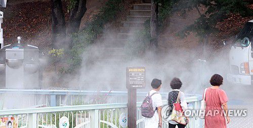 쿨링포그 9월 작동[연합뉴스 자료사진]