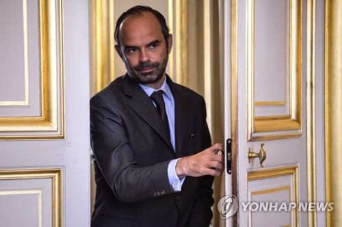 2017년 정부 수반을 맡을 당시의 에두아르 필리프 전 총리[EPA 연합뉴스 자료사진. 재판매 및 DB 금지]