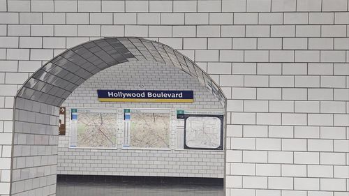 '그랑 불르바르'역 대신 '할리우드 불르바르'[RATP 페이스북. 재판매 및 DB 금지]