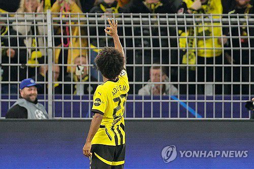 해트트릭 작성한 아데예미[EPA=연합뉴스]