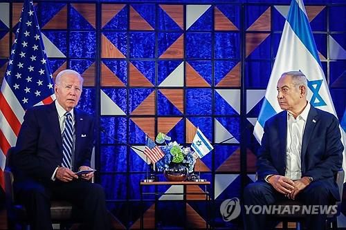 작년 10월 텔아비브에서 회동한 바이든과 네타냐후[EPA.연합뉴스.자료사진.재판매 및 DB금지]