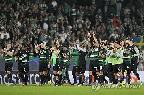 기뻐하는 스포르팅 선수들 [AP=연합뉴스]