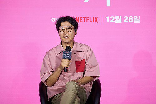 '오징어 게임' 시즌2 기자간담회[연합뉴스 자료사진] 지난 8월 1일 서울 종로구 포시즌스 호텔에서 열린 '오징어 게임' 시즌2 간담회에서 황동혁 감독이 발언하고 있다. 2024.11.13 [넷플릭스 제공. 재판매 및 DB 금지] photo@yna.co.kr