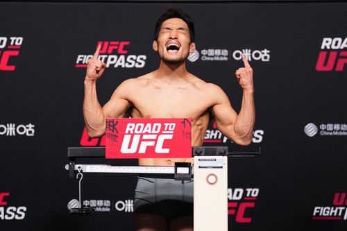 계체를 통과한 유수영[UFC 제공. 재판매 및 DB 금지]