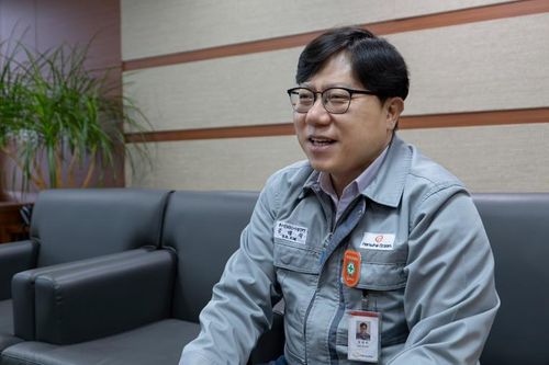 김대식 한화오션 특수선·MRO 사업 상무   (거제=연합뉴스) 이정훈 기자 = 김대식 한화오션 특수선·MRO 사업 상무가 지난 20일 한화오션 거제사업장에서 연합뉴스와 인터뷰하고 있다.