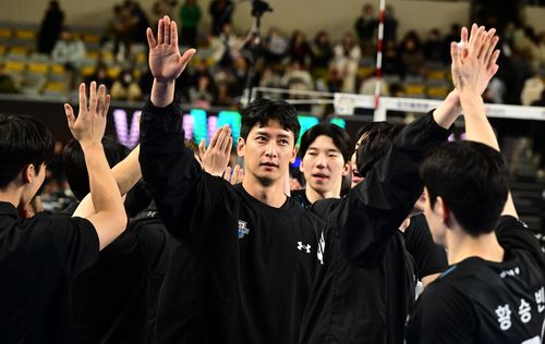 현대캐피탈의 문성민(중앙)[한국배구연맹 제공. 재판매 및 DB 금지]