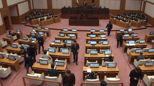 민주당 의원 尹 하야 발언에 부산시의회 본회의 파행[부산시의회 제공]