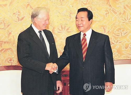 김영삼 전 대통령과 카터 미국 전 대통령[연합뉴스 자료사진. 재판매 및 DB 금지]
