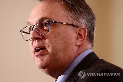 존 윌리엄스 뉴욕연은 총재[로이터 연합뉴스 자료사진]