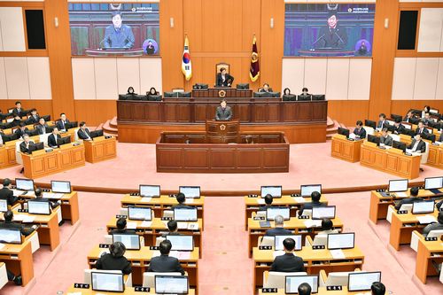 부산시의회, 이재명 대표 신속 재판 건의안 채택[]