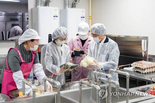 부산 학교 급식 점검[부산시교육청 제공]