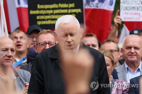 야로스와프 카친스키 PiS 대표[EPA 연합뉴스 자료사진. 재판매 및 DB 금지]