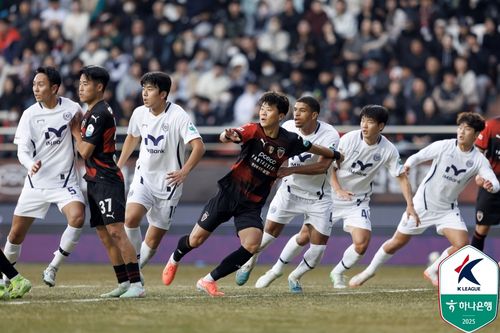 포항과 대구의 경기 모습.[한국프로축구연맹 제공. 재판매 및 DB 금지]