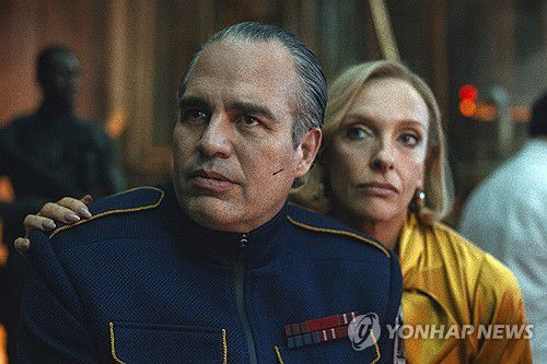 영화 '미키 17'의 한 장면[Warner Bros. Pictures/ AP 연합뉴스 자료사진. 재판매 및 DB 금지]