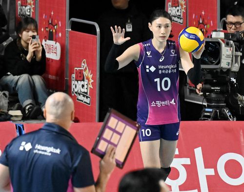 1일 정관장전에 짧은 시간 출전한 김연경[한국배구연맹 제공. 재판매 및 DB 금지]