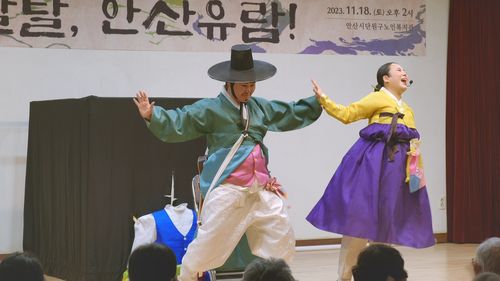 다큐멘터리 영화 '여성국극 끊어질듯 이어지고 사라질듯 영원하다' 속 한 장면[시네마달 제공. 재판매 및 DB 금지]