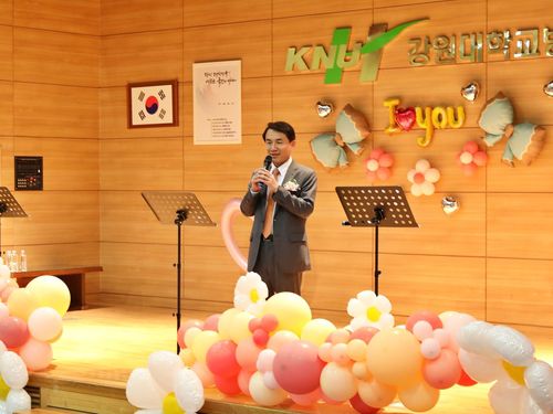 격려 메시지 전달하는 김진태 강원도지사[강원대학교병원 제공. 재판매 및 DB 금지]