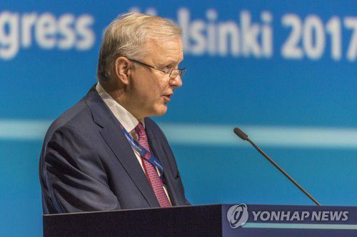 올리 렌 핀란드 중앙은행 총재[EPA 연합뉴스 자료사진. 재판매 및 DB 금지]