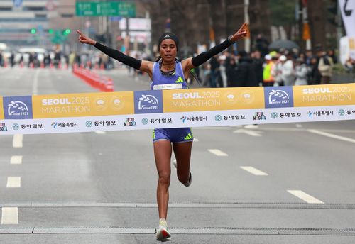 2025 서울마라톤 여자 국제부 1위 보레차[대한육상연맹 제공. 재판매 및 DB 금지]