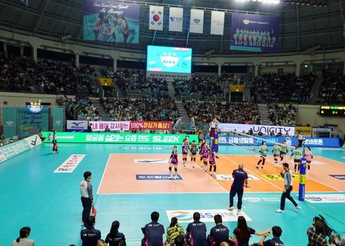 만원 관중 이룬 장충체육관[이동칠 촬영]