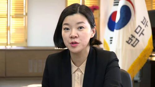 김선 전 청와대 디지털소통센터실 행정관[문재인 정부 청와대 유튜브 채널 캡처. 재판매 및 DB 금지]
