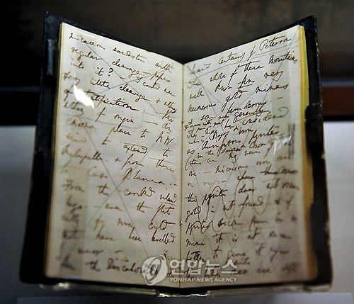 다윈의 노트 [EPA=연합뉴스]