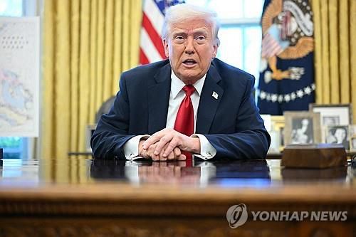 자동차 관세 발표하는 트럼프 미국 대통령[워싱턴 AFP=연합뉴스 재판매 및 DB금지]