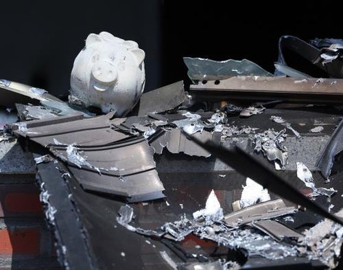 29일 경북 안동시 임하면 추목리 마을 한 주택에서 찾은 저금통.[손형주 기자]