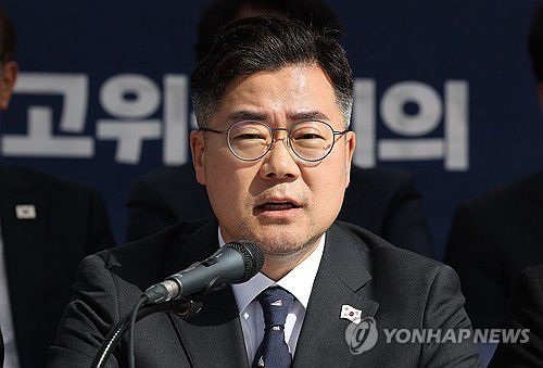 발언하는 박찬대 원내대표[연합뉴스 자료사진]