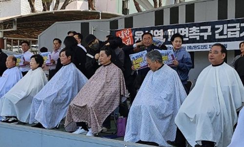 삭발식[민주당 해남완도진도 지역위 제공·재판매 및 DB 금지]