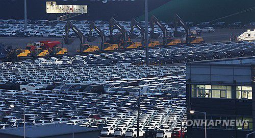 미국 수출을 기다리는 자동차[연합뉴스 자료사진. 재판매 및 DB 금지]