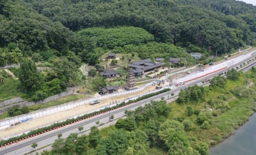 국보 '안동 법흥사지 칠층전탑' 전경 2023년 중점 관리 대상 문화유산 모니터링 결과보고서에 실린 사진 [국립문화유산연구원 제공. 재판매 및 DB 금지]