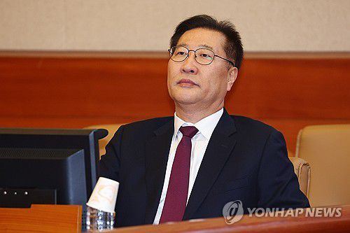 박성재 법무부 장관(서울=연합뉴스) 서대연 기자 = 박성재 법무부 장관이 18일 서울 종로구 헌법재판소에서 열리는 탄핵심판 1회 변론에 출석해 있다. 2025.3.18 dwise@yna.co.kr