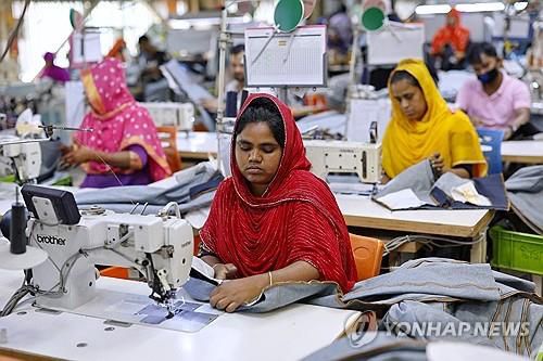 방글라데시의 의류 공장[로이터 연합뉴스 자료사진. 재판매 및 DB 금지]