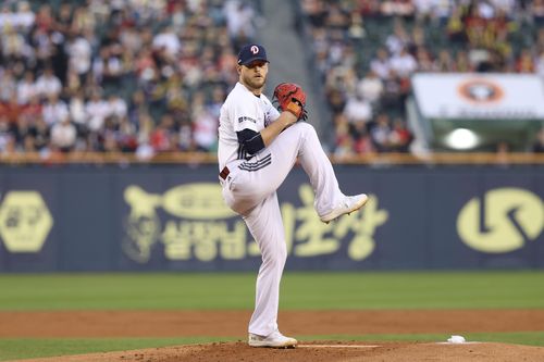 18일 KIA 전에서 역투하는 두산 어빈[두산 베어스 제공. 재판매 및 DB 금지]