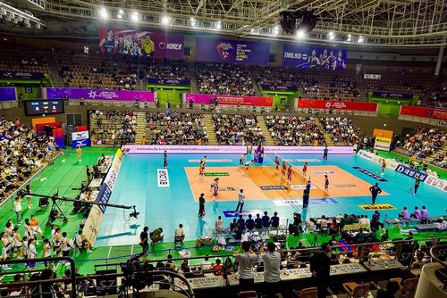 화성체육관을 채운 2천여명의 응원 열기[촬영 이동칠]