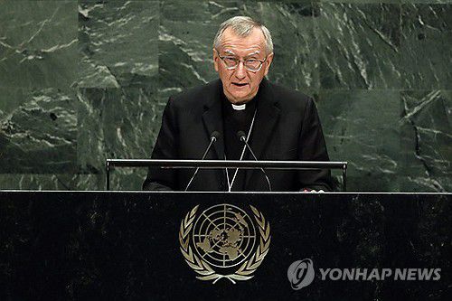 유엔에서 연설하는 피에트로 파롤린 추기경[AP 연합뉴스 자료사진. 재판매 및 DB 금지]