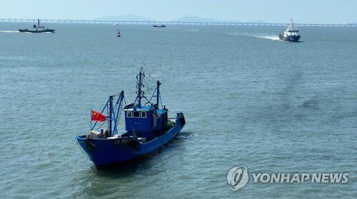 지난 4일 해경에 나포된 불법 중국어선[서해5도 특별경비단 제공. 재판매 및 DB 금지]