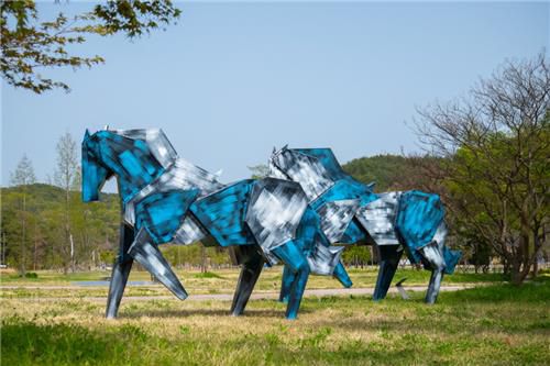 장원모 작가의 'Geometry Horse F'[울주문화재단 제공.재판매 및 DB 금지]