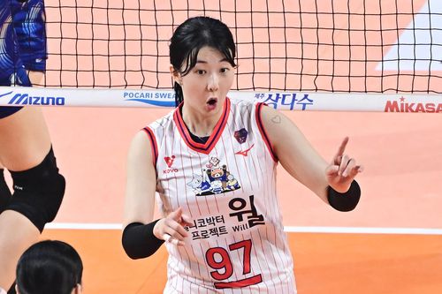 한국-태국 여자배구 올스타 슈퍼매치에 뛰었던 강소휘[한국배구연맹 제공. 재판매 및 DB 금지]