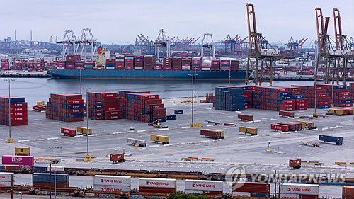 휑한 모습의 LA항 [로이터 연합뉴스 자료사진. 재판매 및 DB 금지]